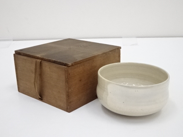 刷毛目茶碗（保護箱）